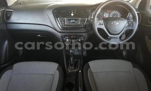اشتري مستعمل Kia Rio Silver سيارة في Roma في Maseru اشتري مستعمل Kia Rio Silver سيارة في Roma في Maseru