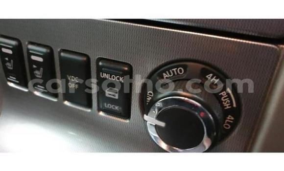 Sayi Na hannu Nissan Pathfinder Silver Mota in Maseru a Maseru Sayi Na hannu Nissan Pathfinder Silver Mota in Maseru a Maseru