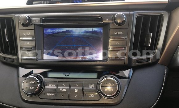 Acheter Occasion Voiture Toyota RAV4 Blanc à Mafeteng, Mafeteng Acheter Occasion Voiture Toyota RAV4 Blanc à Mafeteng, Mafeteng