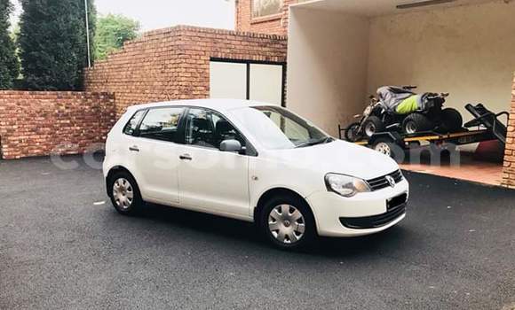 Sayi Na hannu Volkswagen Polo White Mota in Maputsoe a Leribe Sayi Na hannu Volkswagen Polo White Mota in Maputsoe a Leribe