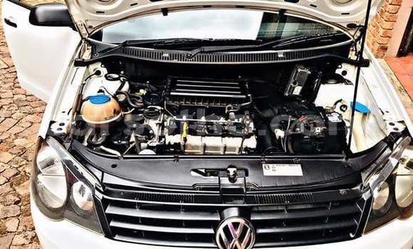 Sayi Na hannu Volkswagen Polo White Mota in Maputsoe a Leribe Sayi Na hannu Volkswagen Polo White Mota in Maputsoe a Leribe