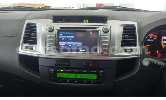 Buy Used Toyota Hilux Silver Car in Butha–Buthe in Thaba-Tseka Buy Used Toyota Hilux Silver Car in Butha–Buthe in Thaba-Tseka