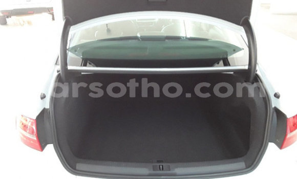 Sayi Na hannu Audi A4 White Mota in Hlotse a Leribe Sayi Na hannu Audi A4 White Mota in Hlotse a Leribe
