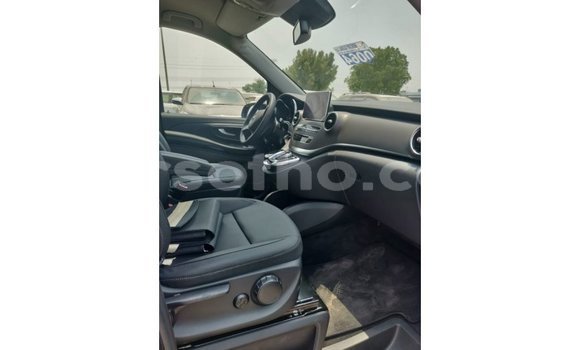اشتري Imported Mercedes-Benz 250 Black سيارة في Import - Dubai في Maseru اشتري Imported Mercedes-Benz 250 Black سيارة في Import - Dubai في Maseru