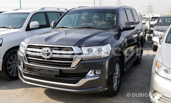 Acheter Import Voiture Toyota Land Cruiser Noir à Import - Dubai, Maseru Acheter Import Voiture Toyota Land Cruiser Noir à Import - Dubai, Maseru
