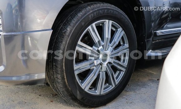 Acheter Import Voiture Toyota Land Cruiser Noir à Import - Dubai, Maseru Acheter Import Voiture Toyota Land Cruiser Noir à Import - Dubai, Maseru