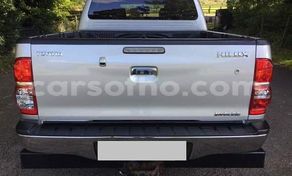Acheter Occasion Voiture Toyota Hilux Gris à Maputsoe, Leribe Acheter Occasion Voiture Toyota Hilux Gris à Maputsoe, Leribe