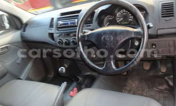 Acheter Occasion Voiture Toyota Hilux Blanc à Mafeteng, Mafeteng Acheter Occasion Voiture Toyota Hilux Blanc à Mafeteng, Mafeteng