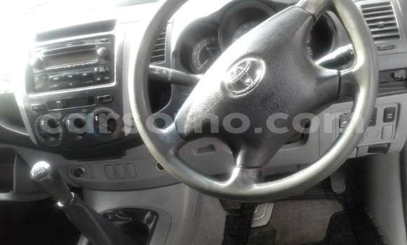 اشتري مستعمل Toyota Hilux White سيارة في Hlotse في Leribe اشتري مستعمل Toyota Hilux White سيارة في Hlotse في Leribe