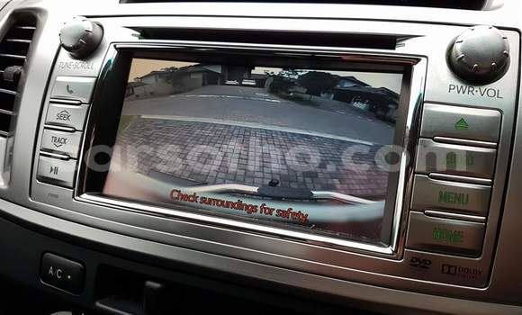 Acheter Occasion Voiture Toyota Hilux Blanc à Maputsoa, Leribe Acheter Occasion Voiture Toyota Hilux Blanc à Maputsoa, Leribe