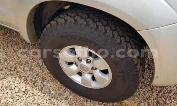 Sayi Na hannu Toyota Hilux Silver Mota in Maputsoa a Leribe Sayi Na hannu Toyota Hilux Silver Mota in Maputsoa a Leribe