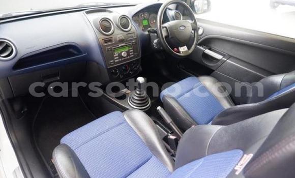 Sayi Na hannu Ford Fiesta White Mota in Maseru a Maseru Sayi Na hannu Ford Fiesta White Mota in Maseru a Maseru