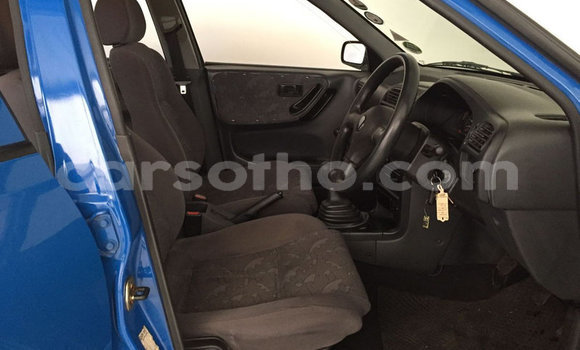 Sayi Na hannu Nissan Sentra Blue Mota in Maseru a Maseru Sayi Na hannu Nissan Sentra Blue Mota in Maseru a Maseru