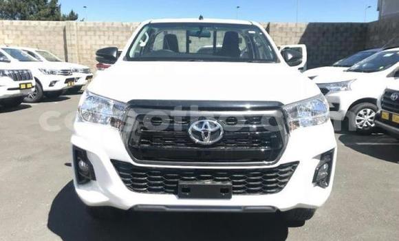 Acheter Occasion Voiture Toyota Hilux Blanc à Mafeteng, Mafeteng Acheter Occasion Voiture Toyota Hilux Blanc à Mafeteng, Mafeteng