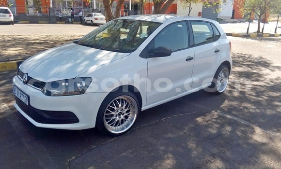 Sayi Na hannu Volkswagen Polo White Mota in Maseru a Maseru Sayi Na hannu Volkswagen Polo White Mota in Maseru a Maseru