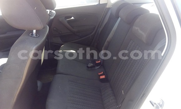 Sayi Na hannu Volkswagen Polo White Mota in Maseru a Maseru Sayi Na hannu Volkswagen Polo White Mota in Maseru a Maseru