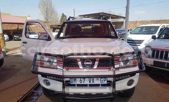 Acheter Occasion Voiture Nissan Hardbody Blanc à Mafeteng, Mafeteng Acheter Occasion Voiture Nissan Hardbody Blanc à Mafeteng, Mafeteng