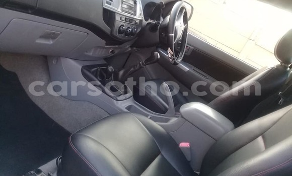 اشتري مستعمل Toyota Hilux White سيارة في Maputsoa في Leribe اشتري مستعمل Toyota Hilux White سيارة في Maputsoa في Leribe