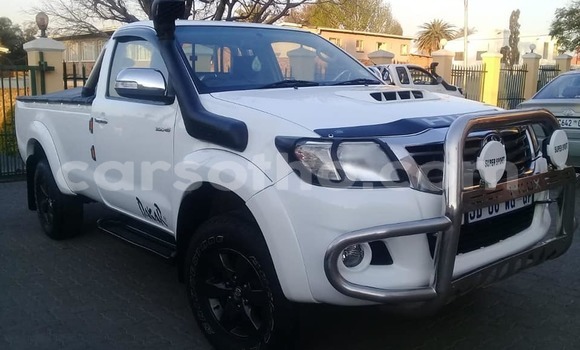 اشتري مستعمل Toyota Hilux White سيارة في Maputsoa في Leribe اشتري مستعمل Toyota Hilux White سيارة في Maputsoa في Leribe