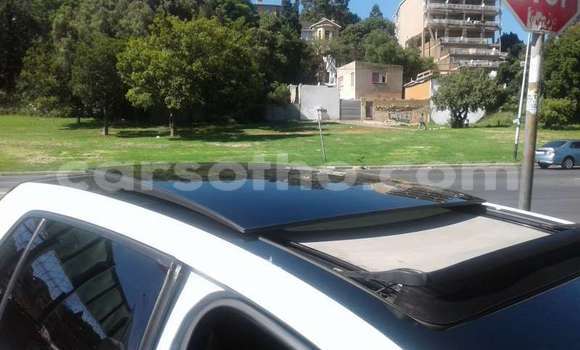 اشتري مستعمل Volkswagen Golf GTI White سيارة في Maputsoe في Leribe اشتري مستعمل Volkswagen Golf GTI White سيارة في Maputsoe في Leribe