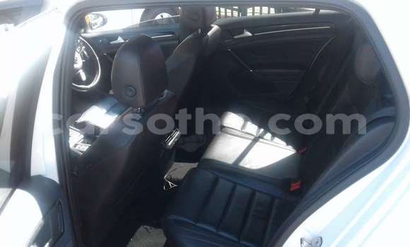اشتري مستعمل Volkswagen Golf GTI White سيارة في Maputsoe في Leribe اشتري مستعمل Volkswagen Golf GTI White سيارة في Maputsoe في Leribe