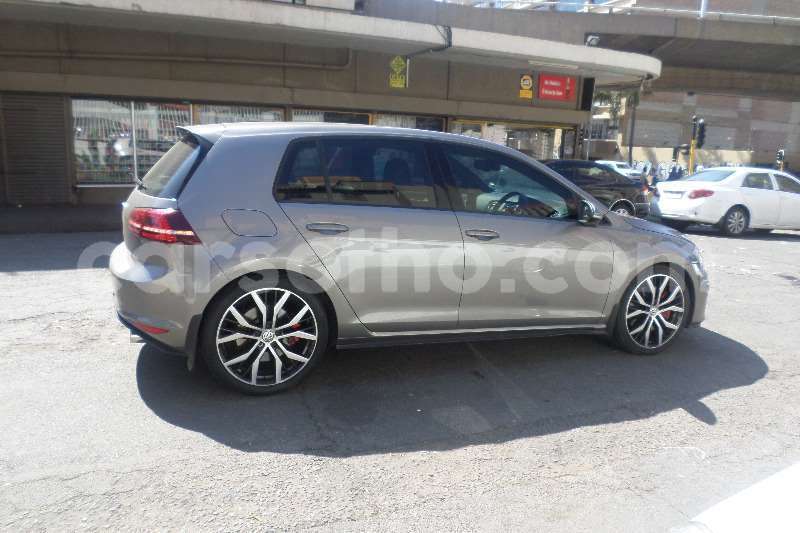 Big with watermark vw golf id 52830712 type main