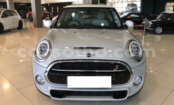 Buy Used Mini Cooper Silver Car in Butha–Buthe in Thaba-Tseka Buy Used Mini Cooper Silver Car in Butha–Buthe in Thaba-Tseka