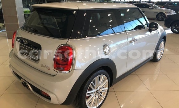 Buy Used Mini Cooper Silver Car in Butha–Buthe in Thaba-Tseka Buy Used Mini Cooper Silver Car in Butha–Buthe in Thaba-Tseka