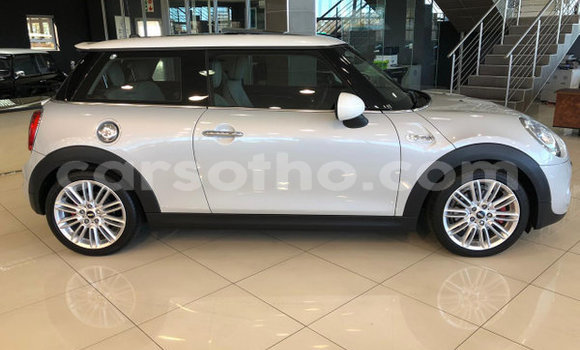 Buy Used Mini Cooper Silver Car in Butha–Buthe in Thaba-Tseka Buy Used Mini Cooper Silver Car in Butha–Buthe in Thaba-Tseka