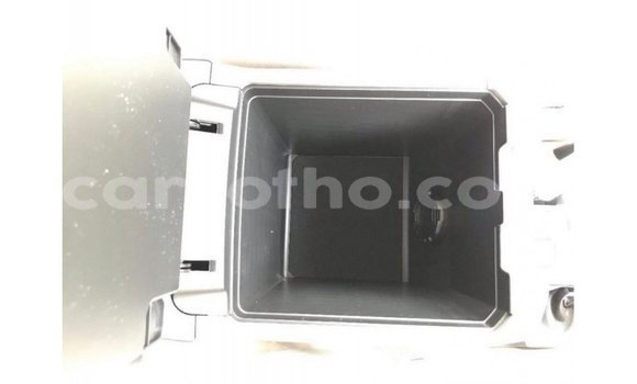 اشتري Imported Toyota Prado Brown سيارة في Import - Dubai في Maseru اشتري Imported Toyota Prado Brown سيارة في Import - Dubai في Maseru