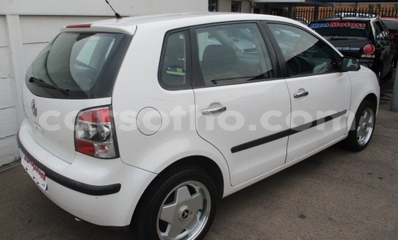 Acheter Occasion Voiture Volkswagen Polo Blanc à Maputsoa, Leribe Acheter Occasion Voiture Volkswagen Polo Blanc à Maputsoa, Leribe