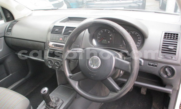 Acheter Occasion Voiture Volkswagen Polo Blanc à Maputsoa, Leribe Acheter Occasion Voiture Volkswagen Polo Blanc à Maputsoa, Leribe