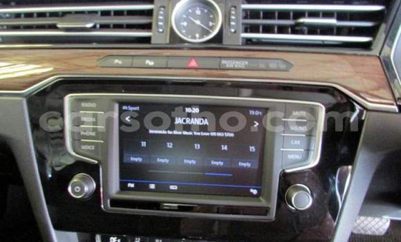 اشتري مستعمل Volkswagen Passat White سيارة في Maseru في Maseru اشتري مستعمل Volkswagen Passat White سيارة في Maseru في Maseru