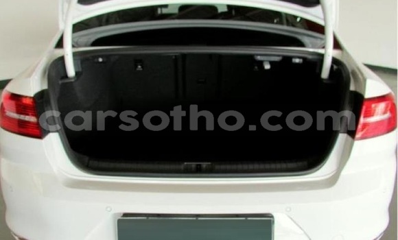 اشتري مستعمل Volkswagen Passat White سيارة في Maseru في Maseru اشتري مستعمل Volkswagen Passat White سيارة في Maseru في Maseru