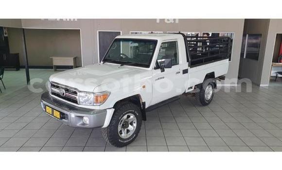 Acheter Occasion Voiture Toyota Land Cruiser Beige à Maseru, Maseru Acheter Occasion Voiture Toyota Land Cruiser Beige à Maseru, Maseru