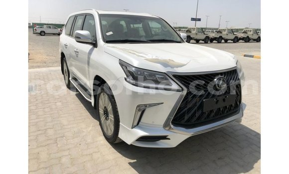 اشتري Imported Lexus LX White سيارة في Import - Dubai في Maseru اشتري Imported Lexus LX White سيارة في Import - Dubai في Maseru