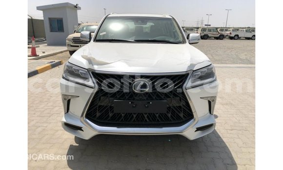 اشتري Imported Lexus LX White سيارة في Import - Dubai في Maseru اشتري Imported Lexus LX White سيارة في Import - Dubai في Maseru