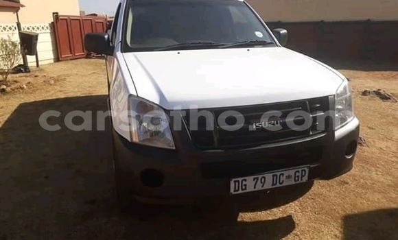 Acheter Occasion Voiture Isuzu KB Blanc à Butha–Buthe, Thaba-Tseka Acheter Occasion Voiture Isuzu KB Blanc à Butha–Buthe, Thaba-Tseka
