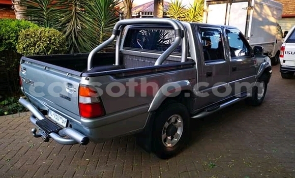 Acheter Occasion Voiture Isuzu KB Autre à Butha–Buthe, Thaba-Tseka Acheter Occasion Voiture Isuzu KB Autre à Butha–Buthe, Thaba-Tseka