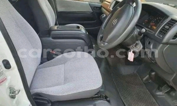 اشتري مستعمل Toyota Hiace White سيارة في Butha–Buthe في Thaba-Tseka اشتري مستعمل Toyota Hiace White سيارة في Butha–Buthe في Thaba-Tseka