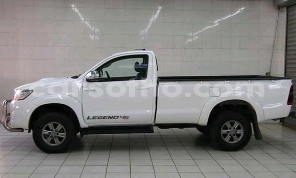 Acheter Occasion Voiture Toyota Hilux Blanc à Maseru, Maseru Acheter Occasion Voiture Toyota Hilux Blanc à Maseru, Maseru