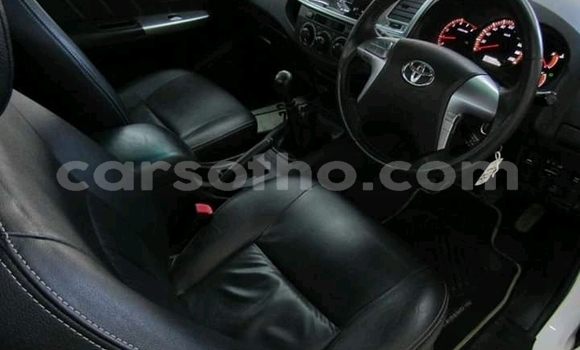 Acheter Occasion Voiture Toyota Hilux Blanc à Maseru, Maseru Acheter Occasion Voiture Toyota Hilux Blanc à Maseru, Maseru