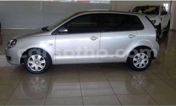 Acheter Occasion Voiture Volkswagen Polo Gris à Maseru, Maseru Acheter Occasion Voiture Volkswagen Polo Gris à Maseru, Maseru