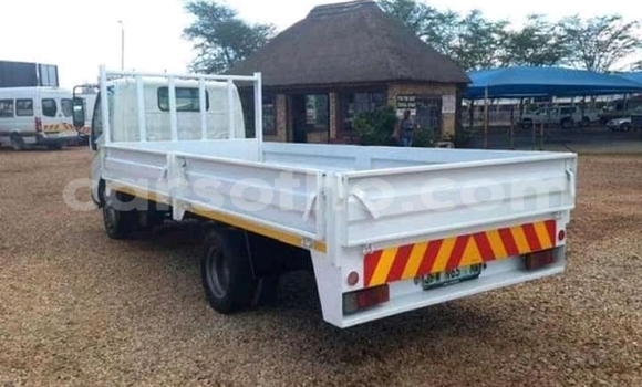 Acheter Occasion Voiture Toyota Dyna Blanc à Butha Buthe, Butha-Buthe Acheter Occasion Voiture Toyota Dyna Blanc à Butha Buthe, Butha-Buthe