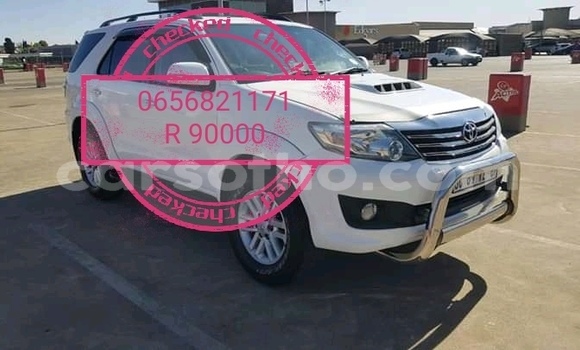 Acheter Occasion Voiture Toyota Hilux Blanc à Butha–Buthe, Thaba-Tseka Acheter Occasion Voiture Toyota Hilux Blanc à Butha–Buthe, Thaba-Tseka