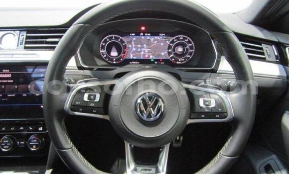 اشتري مستعمل Volkswagen Passat White سيارة في Maseru في Maseru اشتري مستعمل Volkswagen Passat White سيارة في Maseru في Maseru