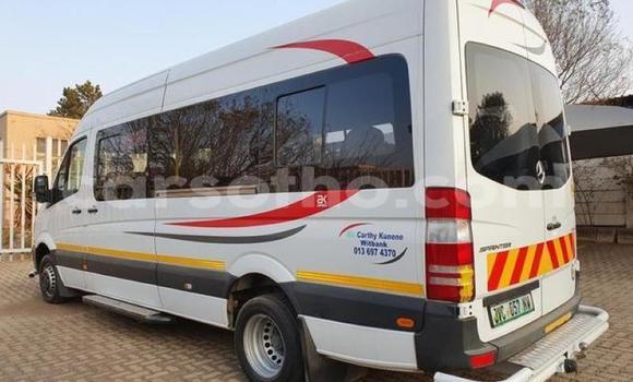Acheter Occasion Voiture Mercedes Viano Blanc à Maseru, Maseru Acheter Occasion Voiture Mercedes Viano Blanc à Maseru, Maseru