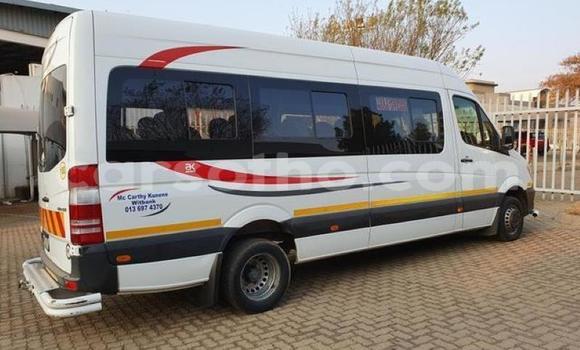 Acheter Occasion Voiture Mercedes Viano Blanc à Maseru, Maseru Acheter Occasion Voiture Mercedes Viano Blanc à Maseru, Maseru