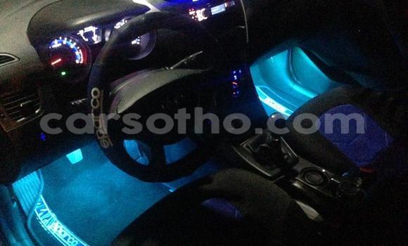 Sayi Na hannu Hyundai Elantra Silver Mota in Peka a Leribe Sayi Na hannu Hyundai Elantra Silver Mota in Peka a Leribe