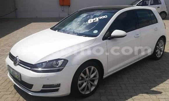 اشتري مستعمل Volkswagen Golf White سيارة في Maputsoa في Leribe اشتري مستعمل Volkswagen Golf White سيارة في Maputsoa في Leribe
